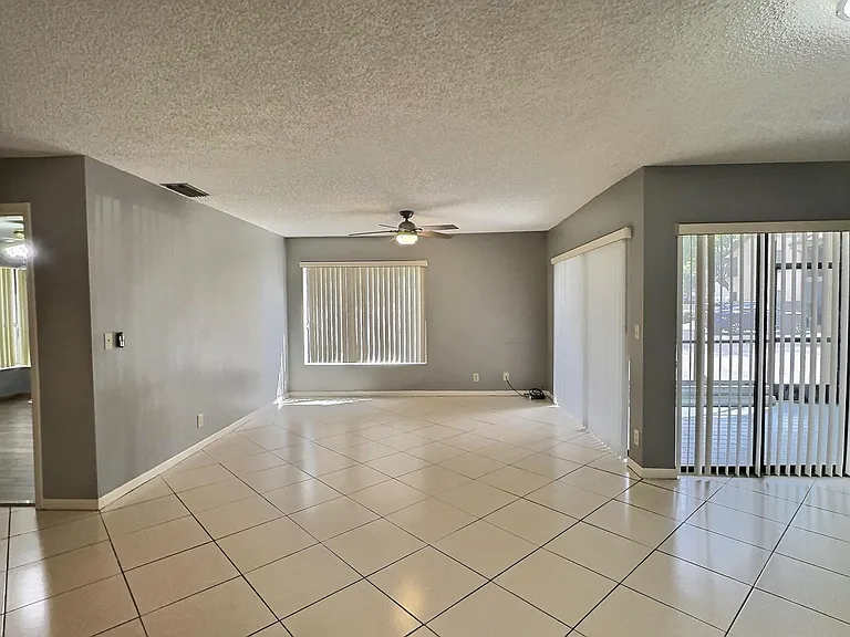3831 Cocoplum Cir #3592 — Photo 8