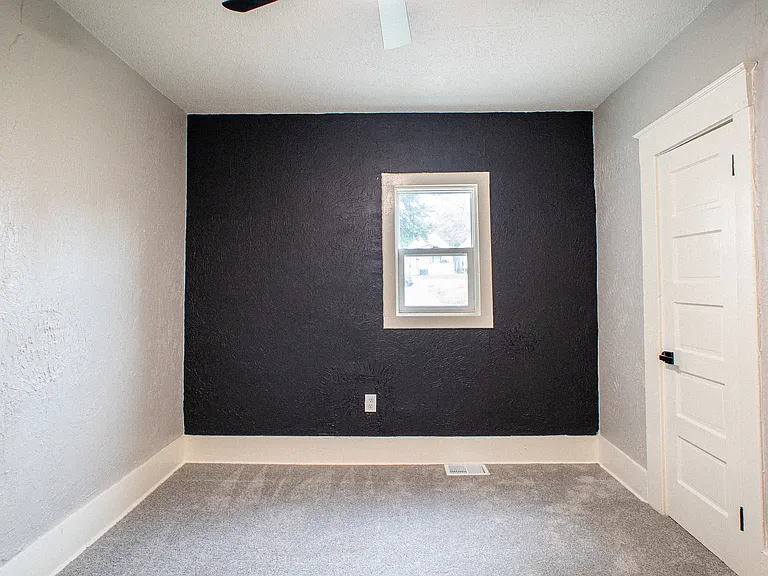 112 Topping Ave — Photo 14