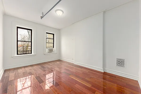 Rented by Bah Realty Group LLC | media 5