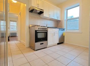 2079 32nd St APT C4, Astoria, NY 11105