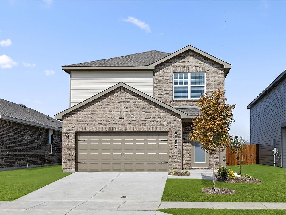 1st image of 133 Waterhouse Lake Dr