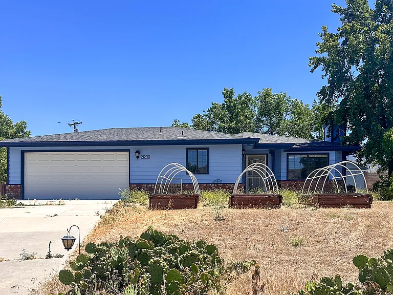 21200 Mission St — Photo 3