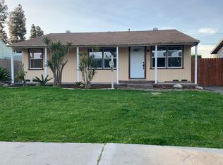 618 W Hollyvale St, Azusa, CA 91702