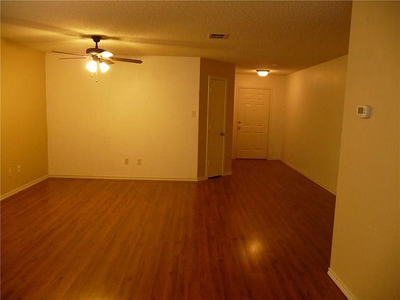 2nd image of 1617 Sierra Meadow Ln