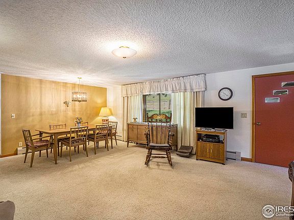 5th image of 1141 Holiday Ln