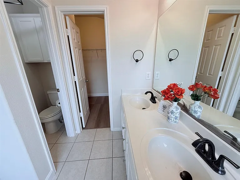 26430 Richwood Oaks Dr — Photo 19