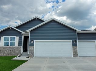 8512 S 184th Way, Omaha, NE 68136