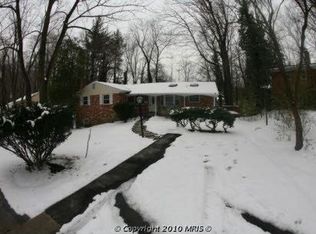 9017 Orange Hunt Ln, Annandale, VA 22003
