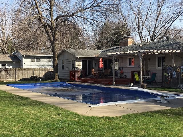 1st image of 607 132nd Cir