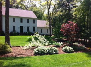 40 Lady Slipper Rd, Bridgewater, MA 02324