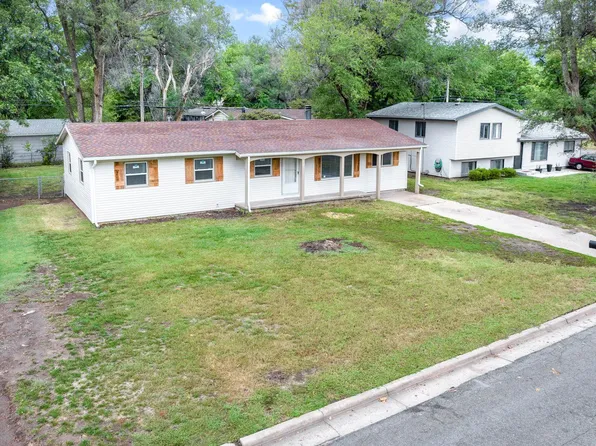 931 N Acadia Ave, Wichita, KS 67212