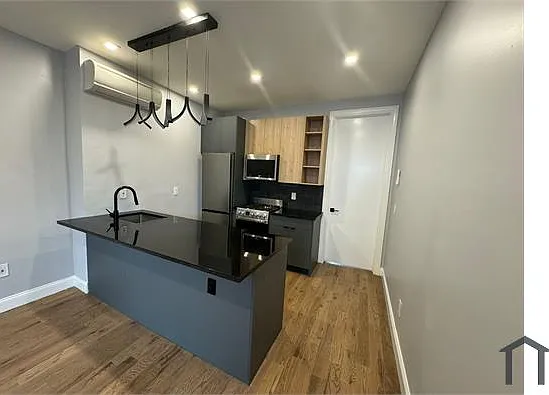 64 Logan Ave #3R — Photo 1