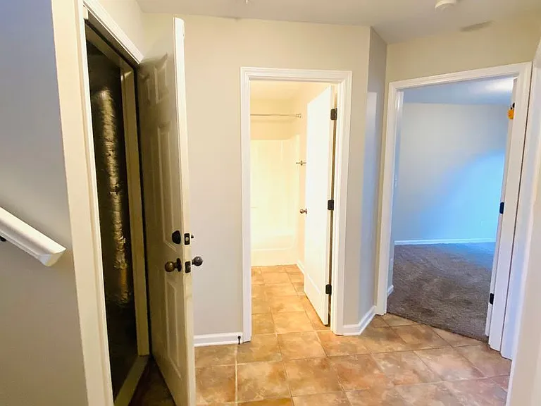 1728 Thistlewood Dr — Photo 17