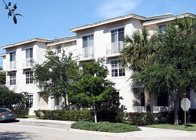 2nd image of 4903 Chancellor Dr APT 22