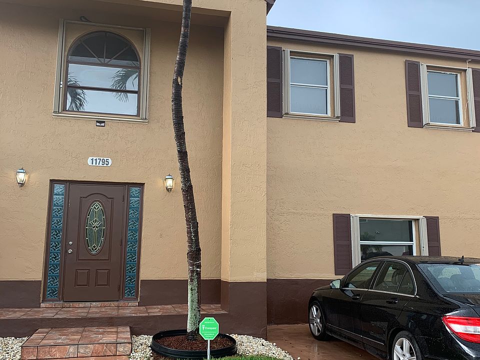 2nd image of 11795 SW 273rd St