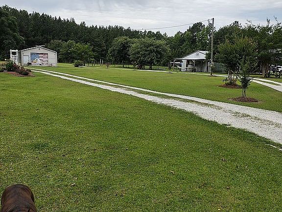 20x20 barn with rollup door/