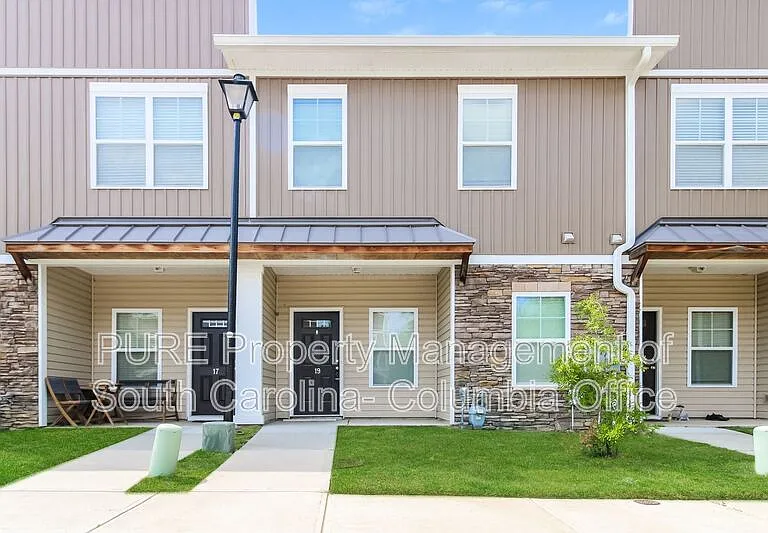 19 Grayson Grove Ct — Photo 1