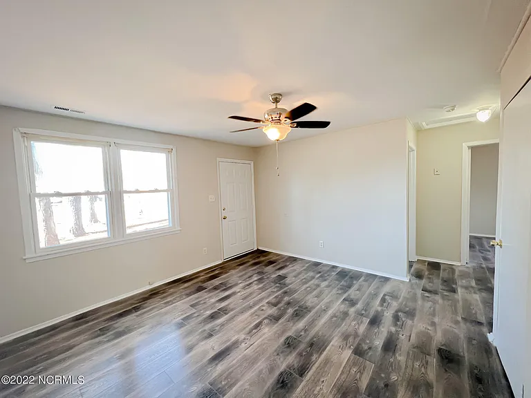 538 Williams St — Photo 4