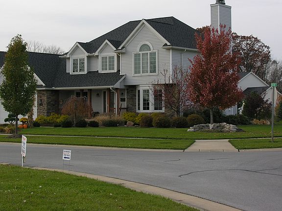 2nd image of 701 Kingfisher Ct