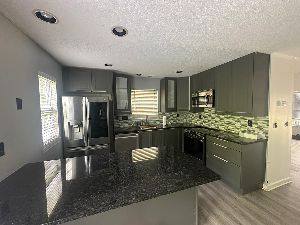 Building Photo - 625 Mountainwater Dr