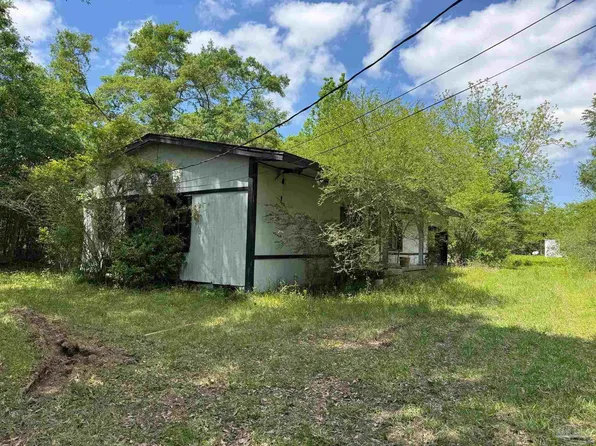 100 Booker Ln, Cantonment, FL 32533