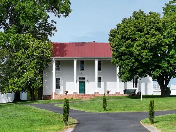 8303 Zachary Taylor Hwy, Mineral, VA 23117