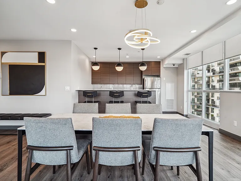 123 Parkway Forest Dr — Photo 12