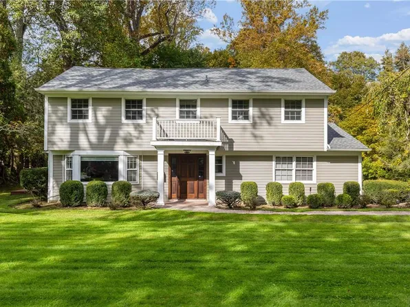 141 Country Ridge Drive, Rye Brook, NY 10573
