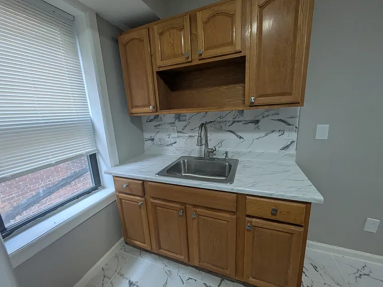 1071 Pembroke St #O2B — Photo 7