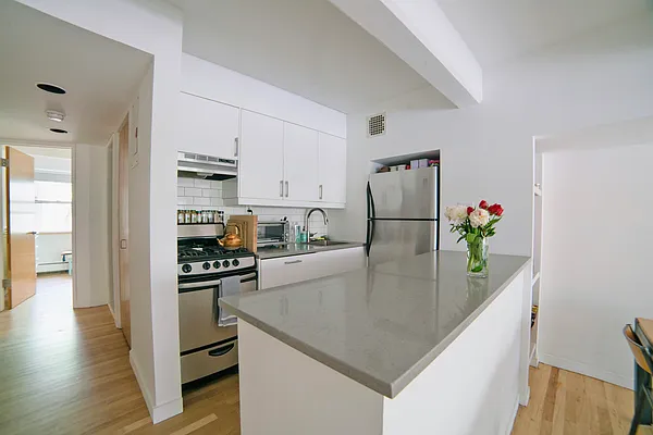 Sold by Compass | media 4