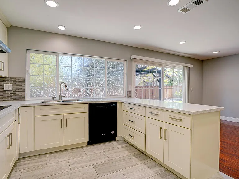 1644 Peachwood Dr — Photo 28