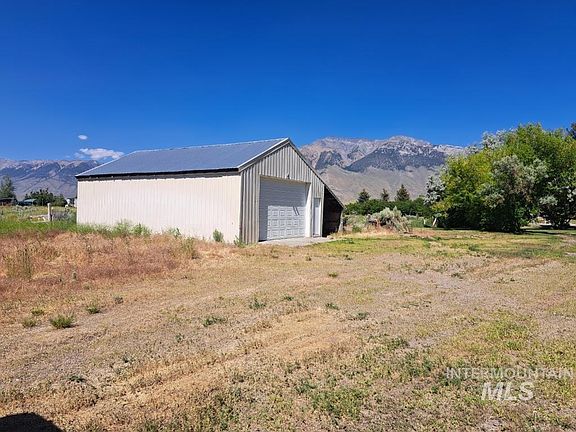 3139 N 3300 W, Moore, ID 83255 | MLS #98884644 | Zillow