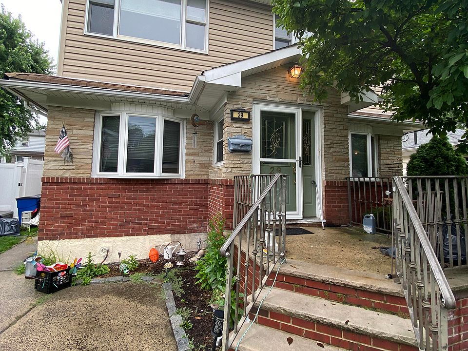 1st image of 29 Waldron Ave #1