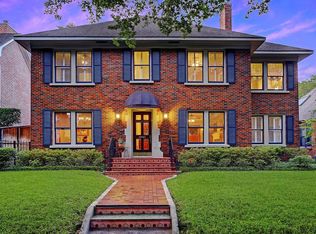 2242 Wroxton Rd, Houston, TX 77005