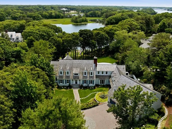 375 Baxters Neck Rd, Barnstable, MA 02630