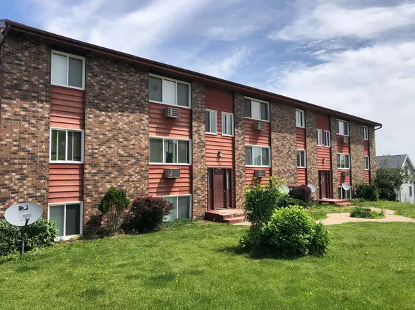 1 Bedroom Units Available, 640 16th Ave SW #8, Cedar Rapids, IA 52404