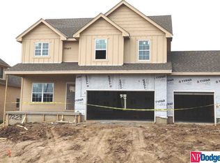 17228 Polk Cir, Omaha, NE 68135