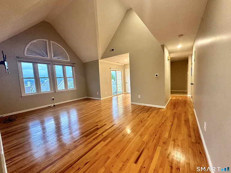 918 Quinnipiac Ave #7 — Photo 4