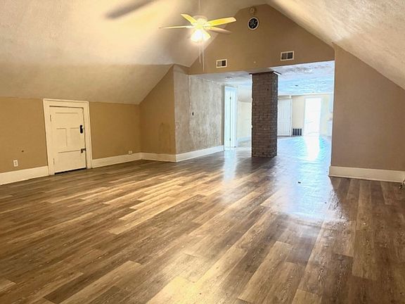 3rd image of 1095 Park Ave #5