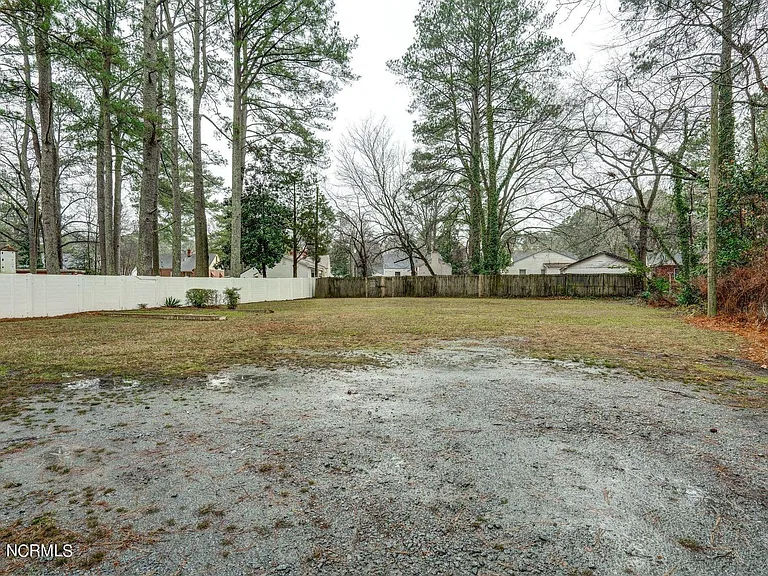 1145 Tarboro St — Photo 19
