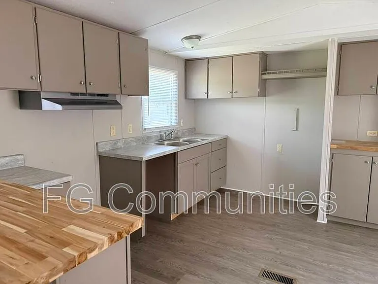 123 Ray Cir — Photo 8