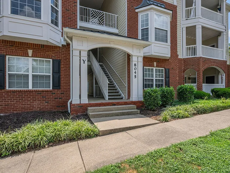 8045 Bienville Dr #Y7 — Photo 2