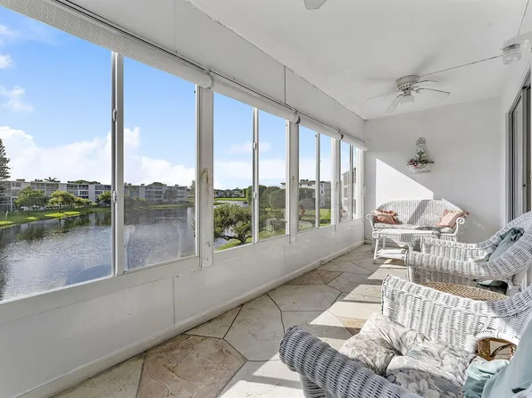 3027 Guildford Dr #B, Boca Raton, FL 33434