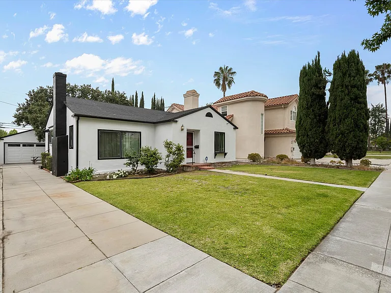320 Laurel Ave — Photo 24