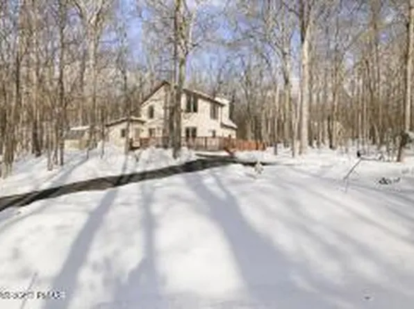 189 Dorchester Dr, Bushkill, PA 18324