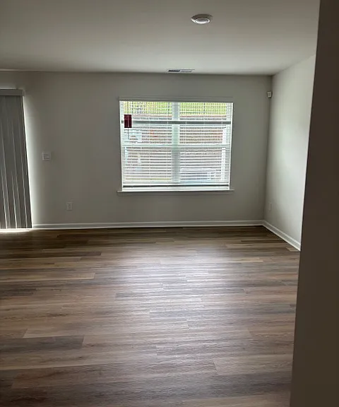 5127 Hyrule Dr — Photo 4
