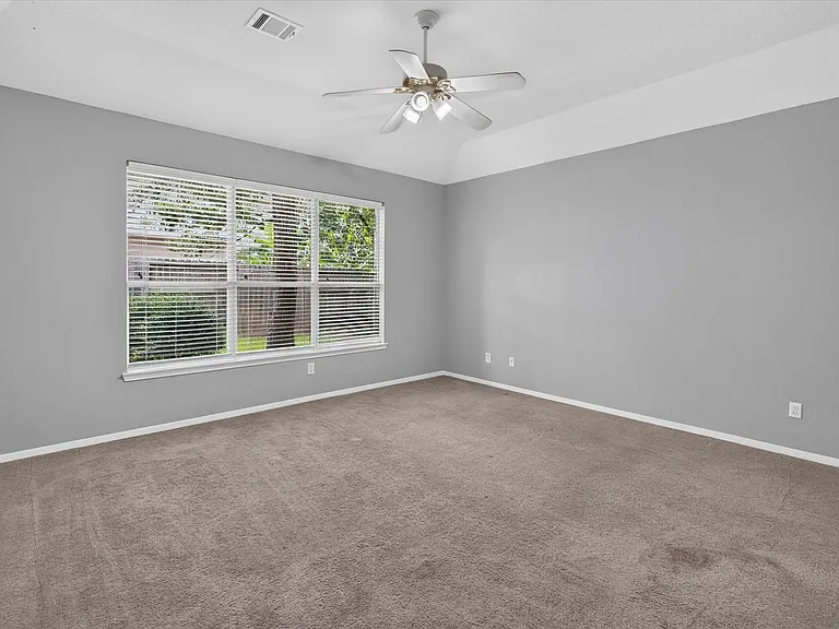 26 Millport Dr — Photo 14
