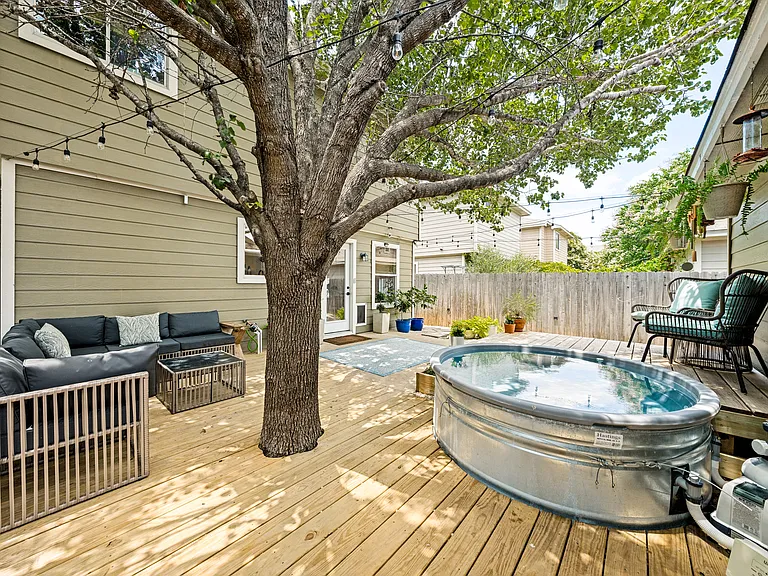9205 Rowlands Sayle Rd — Photo 24