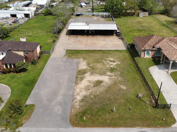 527 Pampa St, Pasadena, TX 77504