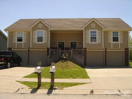Front of Duplex 71ST TERR